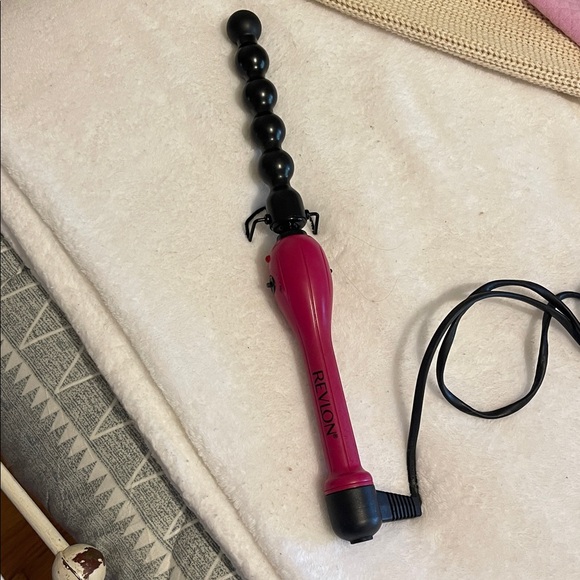 Revlon Black and Pink Bubble Curling Wand - Picture 1 of 3
